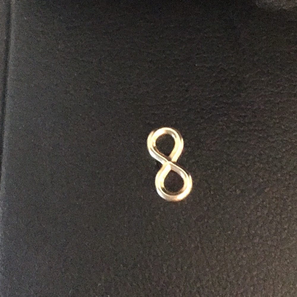 14K Gold Dainty Infinity Earrings NWOT - Picture 2 of 4